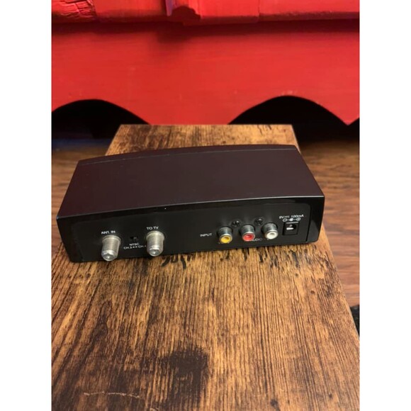 Genuine GE Audio Video Modulator # 37631 Box only No Power Supply EUC - Picture 2 of 2